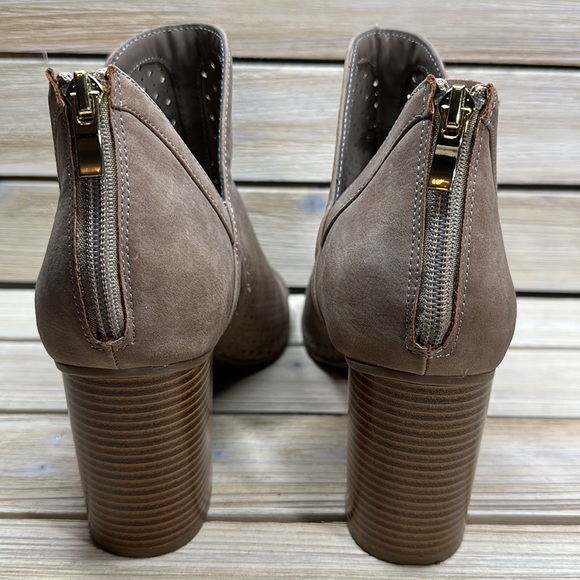 A.N.A Tiana Taupe Perforated Laser Cut Ankle Open Toe Bootie Block Heel 10 M - Picture 5 of 10